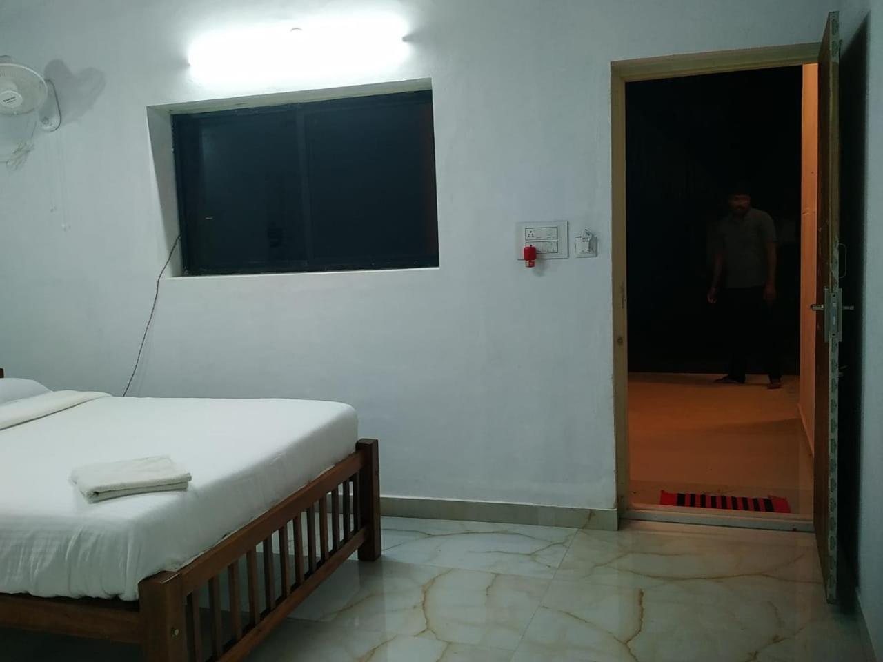 The Ocean View Hotel Ullal Luaran gambar
